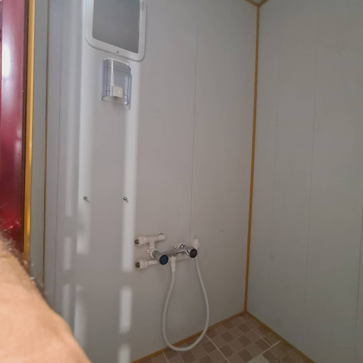 کانکس تک چشمه توالت و حمام شیب دار تیپ A